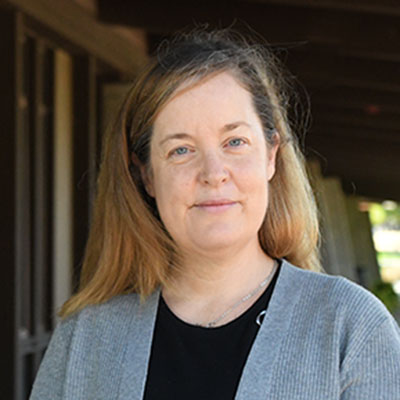 Meet Kathi Elizabeth